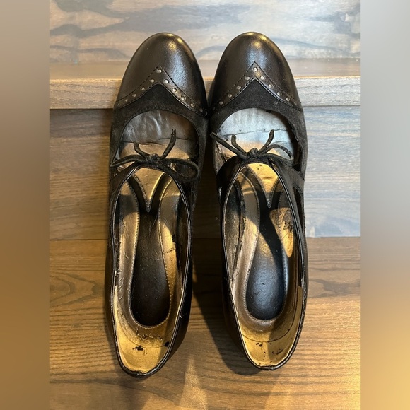 Naturalizer Vintage Shoe - Picture 10 of 13